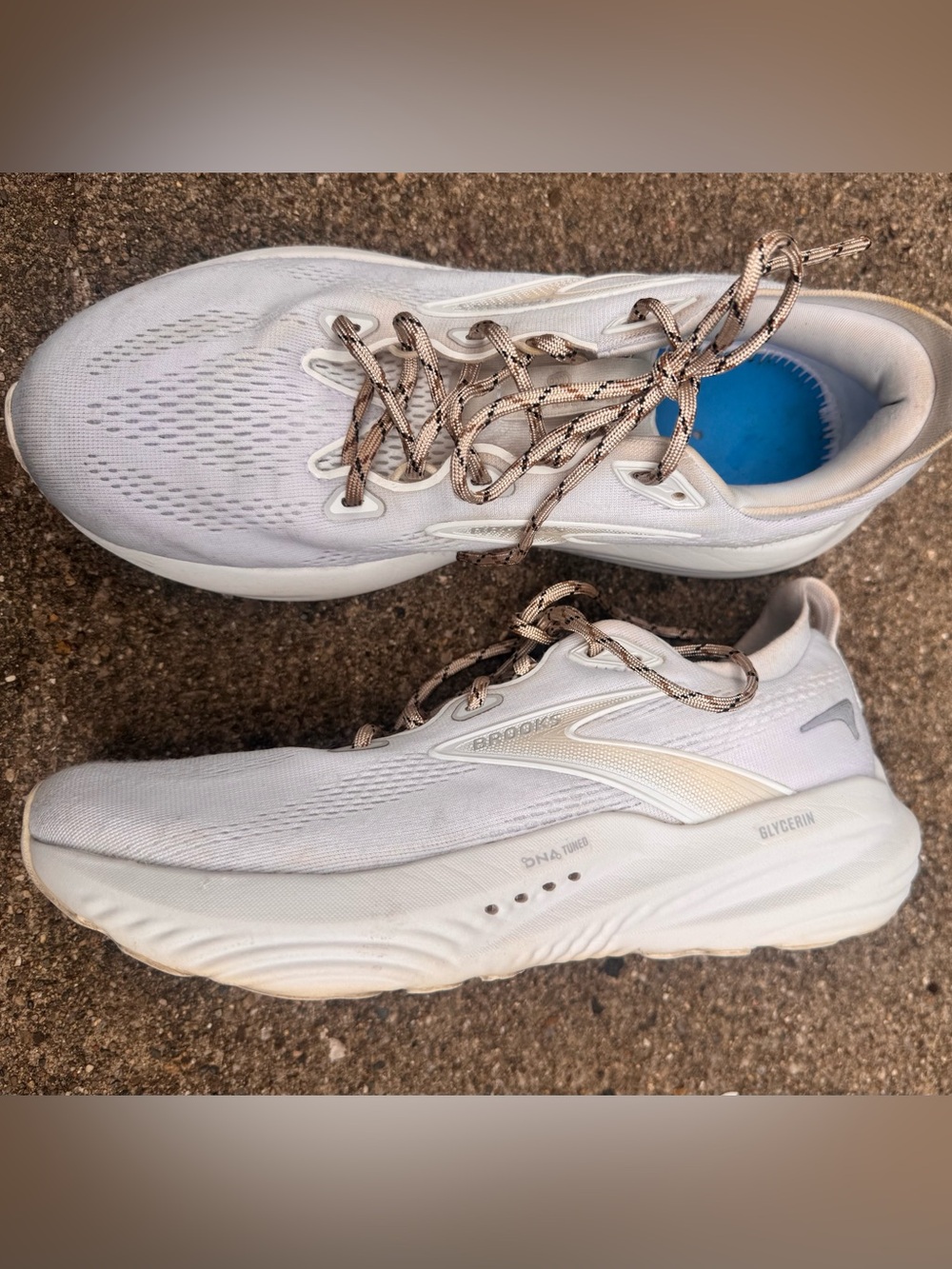 Brooks Women’s White Athletic Running Shoes Size 9.5